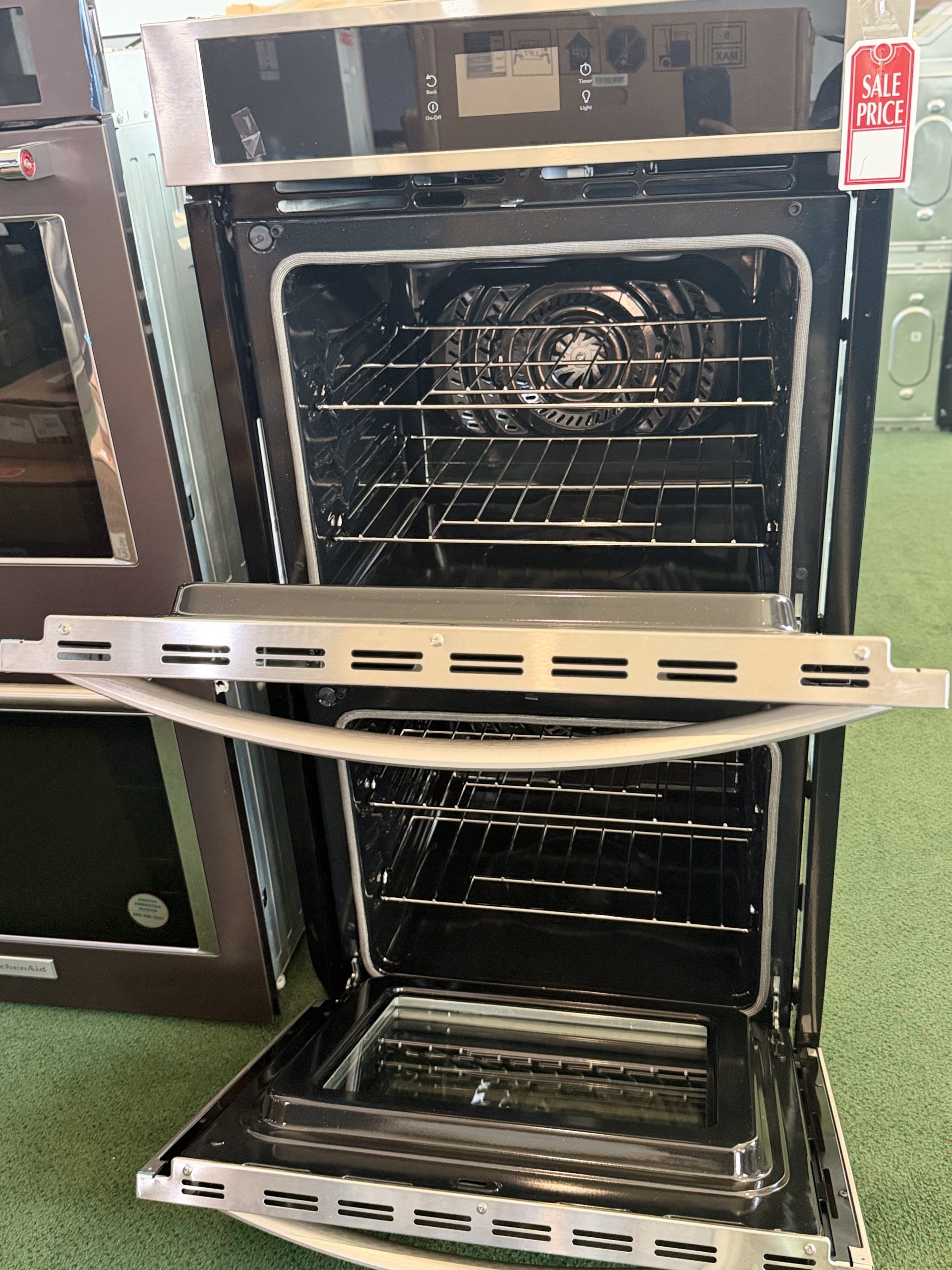 Frigidaire* 27" Built-in Double Electric Wall Oven with Fan Convection - Stainless Steel - Image 2