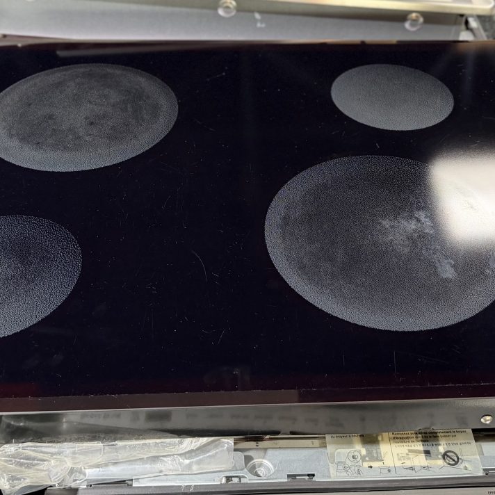 Frigidaire 30" Smoothtop Electric Cooktop Black (AS IS)