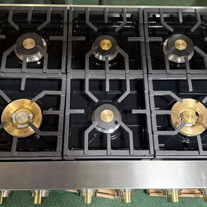 Monogram Statement Series 36 Inch Slide-In Professional Gas Rangetop
