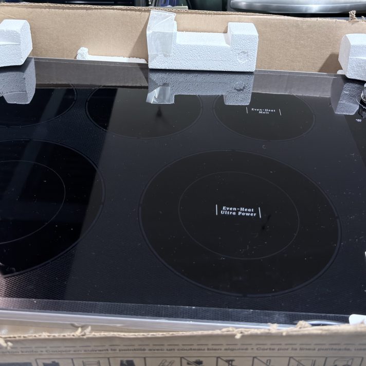 KitchenAid* 30 Inch Electric Cooktop with 5 Elements, Glass Surface,