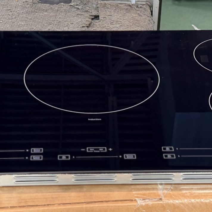 GE Profile™ ENERGY STAR® 36" Built-In Touch Control Induction Cooktop