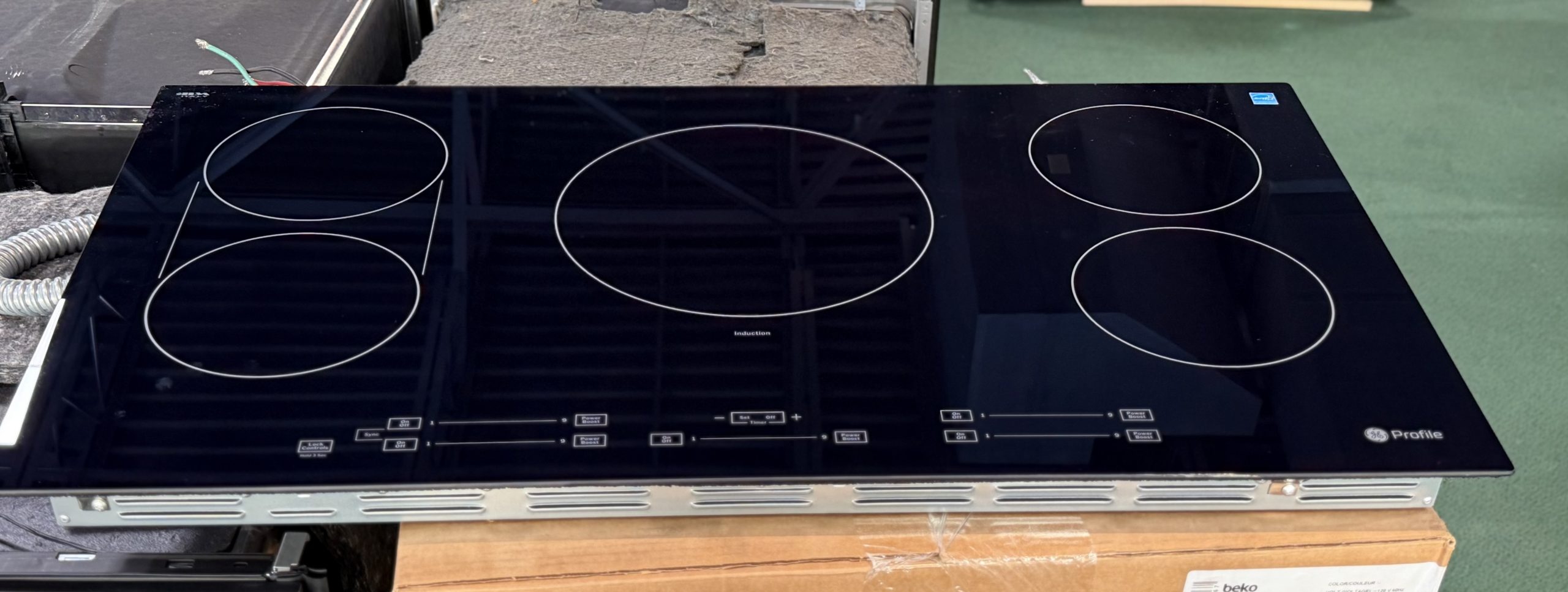 GE Profile™ ENERGY STAR® 36" Built-In Touch Control Induction Cooktop
