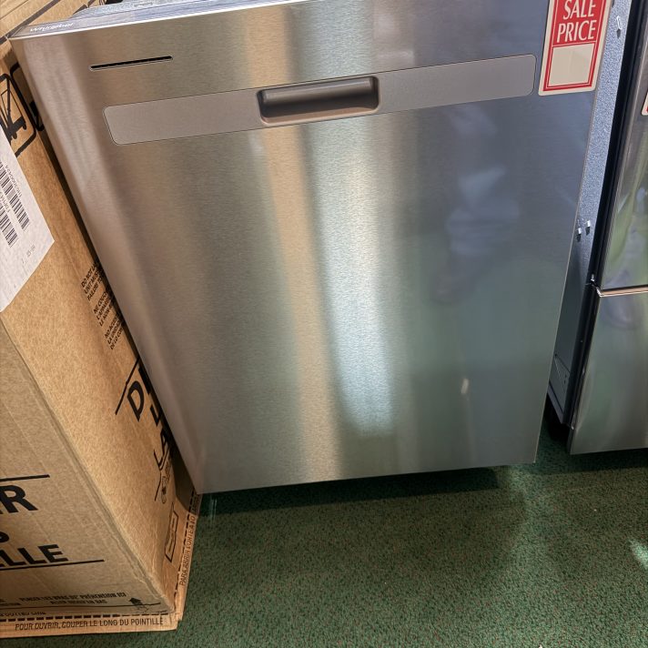 Whirlpool - Quiet Dishwasher with Boost Cycle and Pocket Handle. Fingerprint Resistant -Stainless Steel