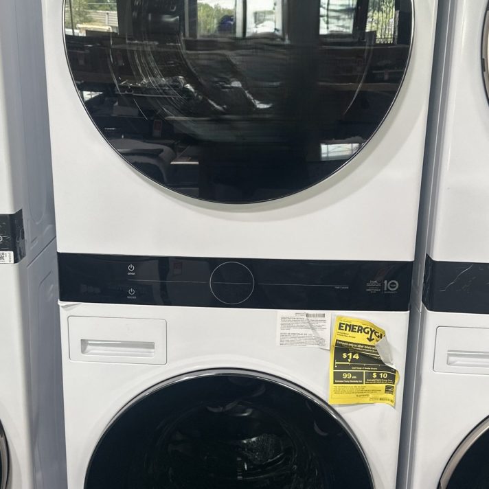 LG - 5.0 Cu. Ft. HE Smart Front Load Washer and 7.8 Cu. Ft. Electric Dryer WashTower with Steam and Ventless Heat Pump Tech - White