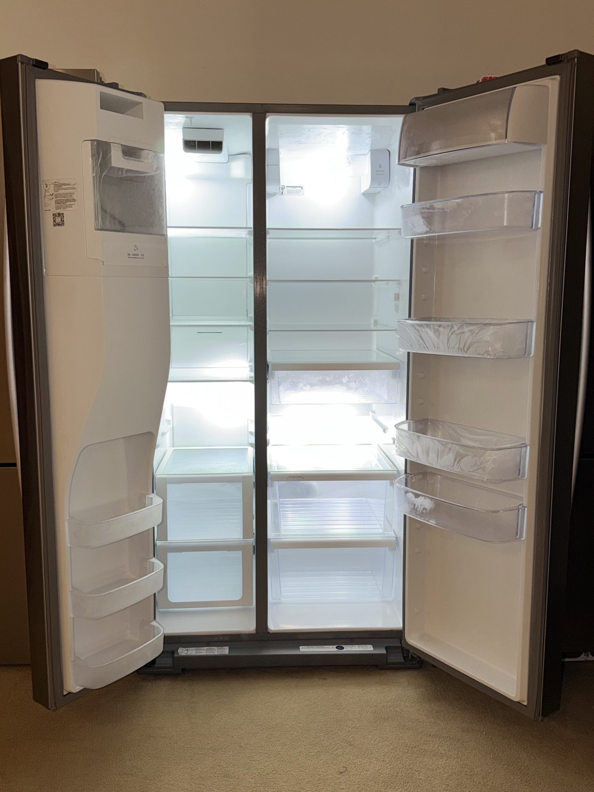 Whirlpool - 28.4 Cu. Ft. Side-by-Side Refrigerator with In-Door-Ice Storage - Stainless Steel - Image 3