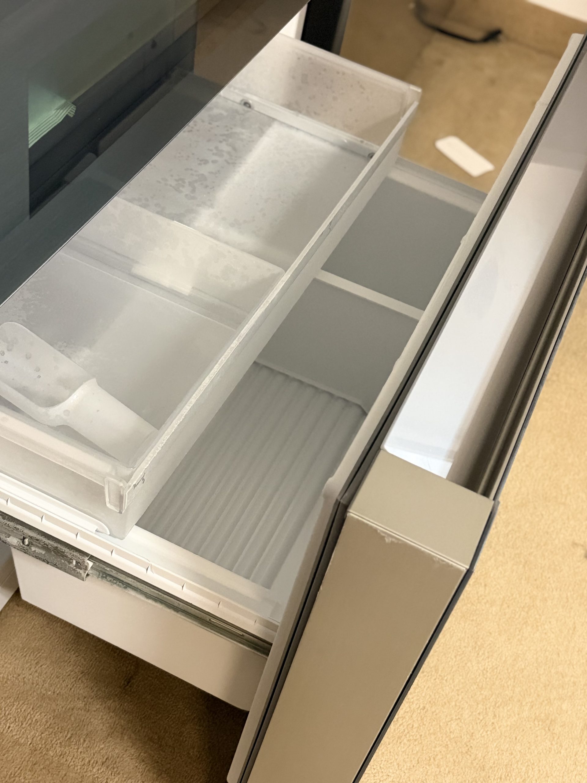 Bosch* 800 Series 36 in. Wide 20 Cu. Ft. 4-Door French Door Bottom Freezer Counter-Depth Smart Refrigerator - Stainless Steel - Image 6