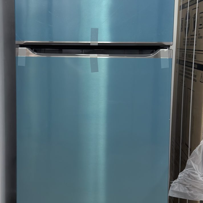 Frigidaire* - 30 in. Wide 18.3 Cu. Ft. Garage Ready Top Freezer Refrigerator - Stainless Steel