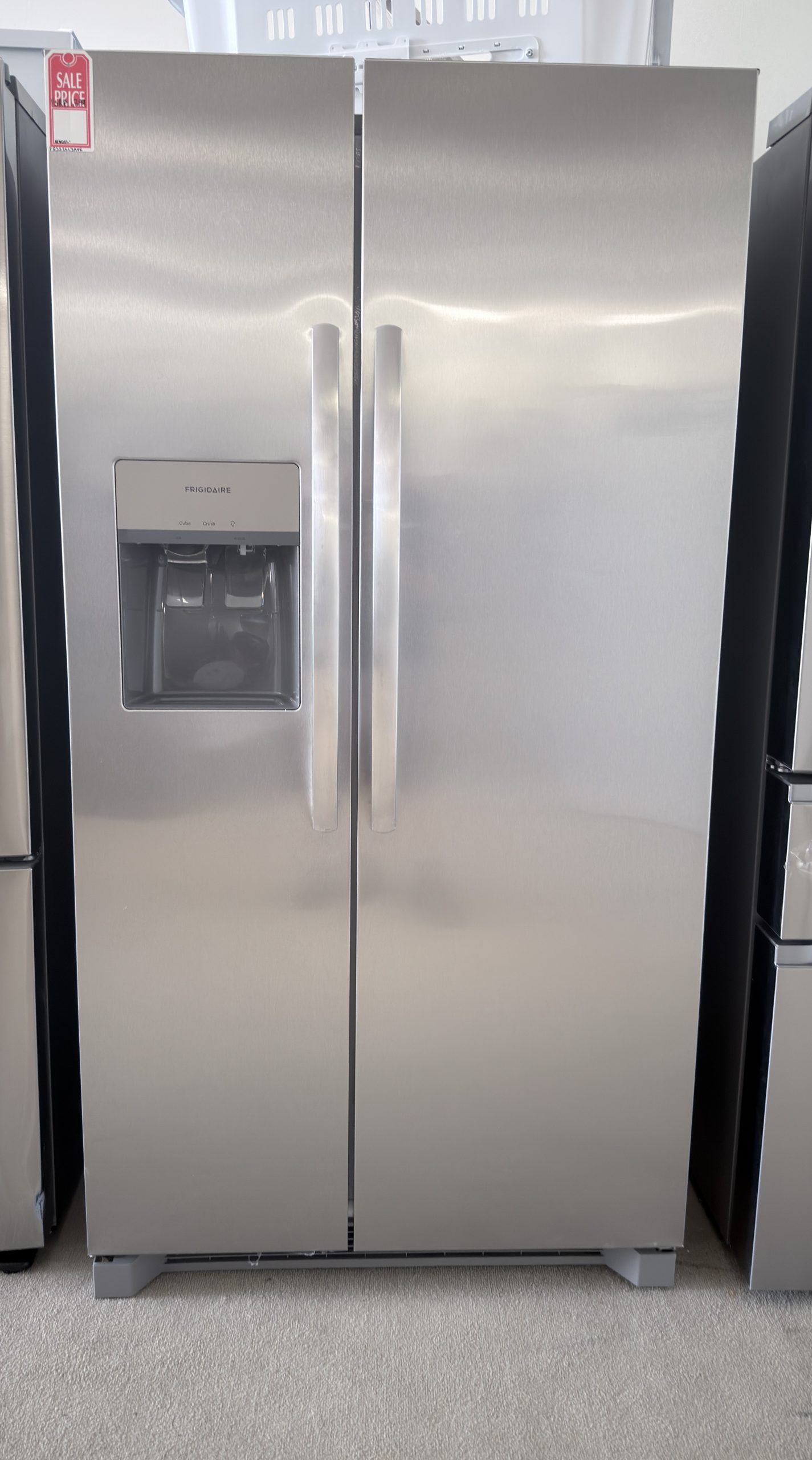 Frigidaire* 26 Cu. Ft. 36" Standard-Depth Side-by-Side Refrigerator Fingerprint Resistant Stainless Steel