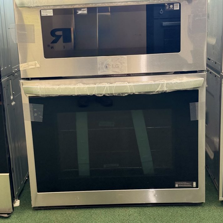 LG - 30" Built-In Electric Convection Smart Combination Wall Oven with Microwave and Infrared Heating - Stainless Steel
