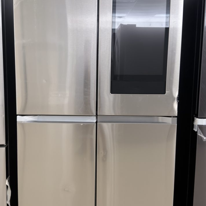 Samsung* 29 cu. ft. 4-Door Flex Smart Refrigerator with Family Hub - Stainless Steel