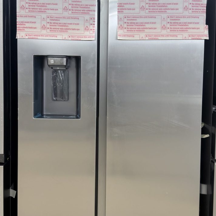 Samsung* - 36 in. Wide 27.4 cu. ft. Side-by-Side Refrigerator with Large Capacity - Stainless Steel