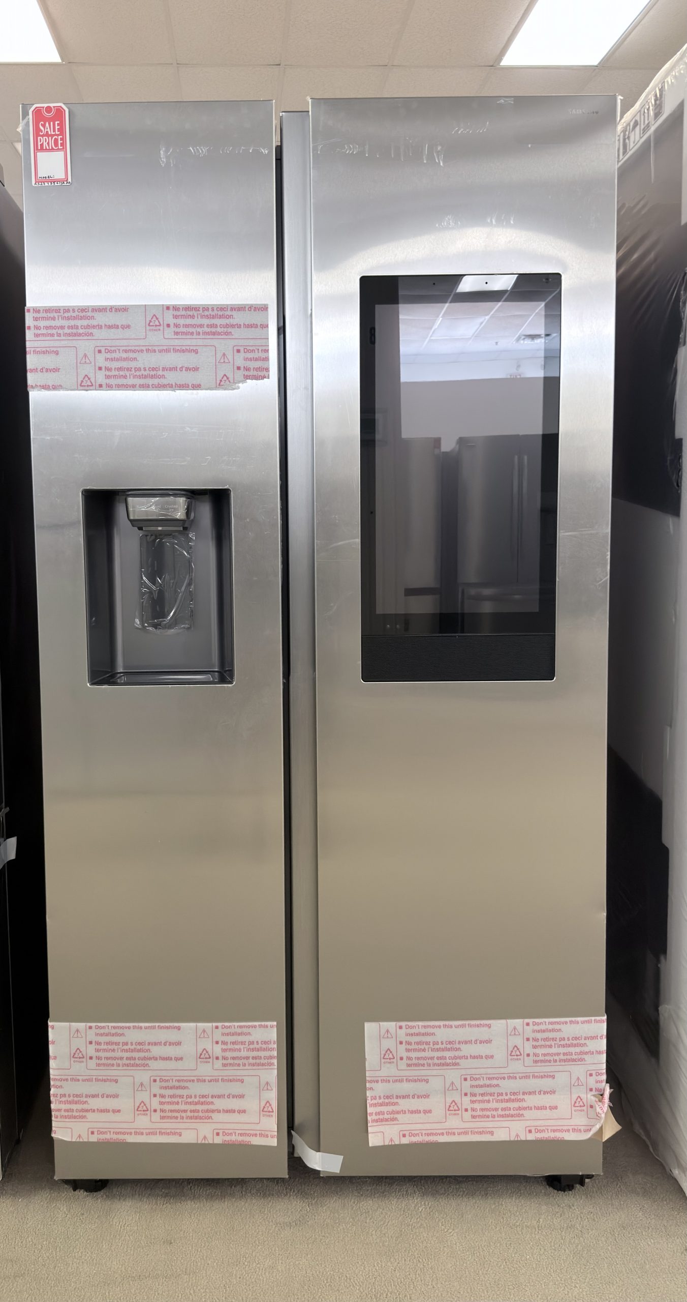 Samsung* - 36 in. Wide 26.7 cu. ft. Side-by-Side Smart Refrigerator with 21.5" Touch-Screen Family Hub - Stainless Steel