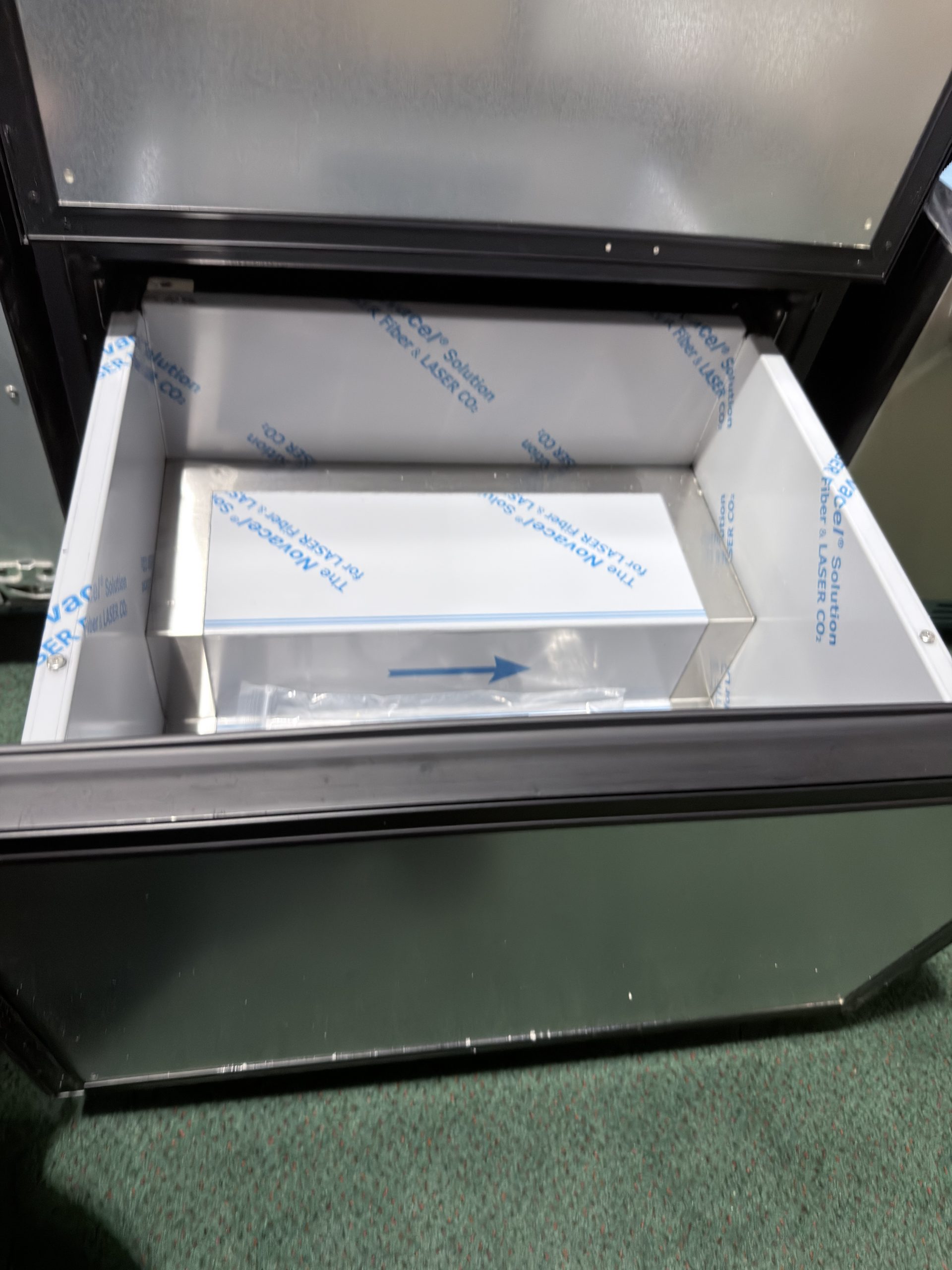 Uline* 24" Refrigerated Drawers Solid Panel Ready Door - Image 3
