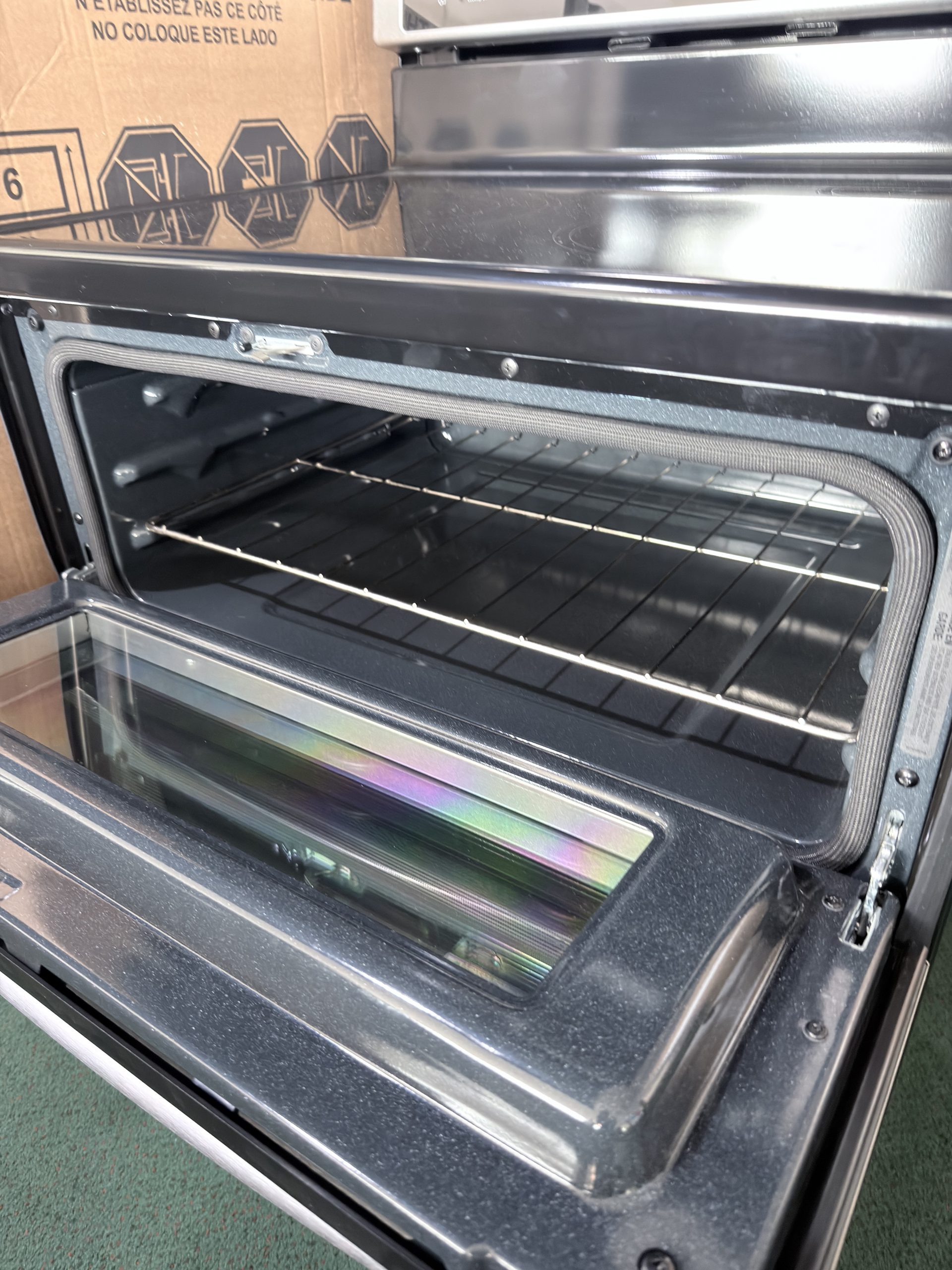 Whirlpool* 30-in Glass Top 5 burners Convection Oven Freestanding Double Oven Electric Range Stainless steel - Image 4