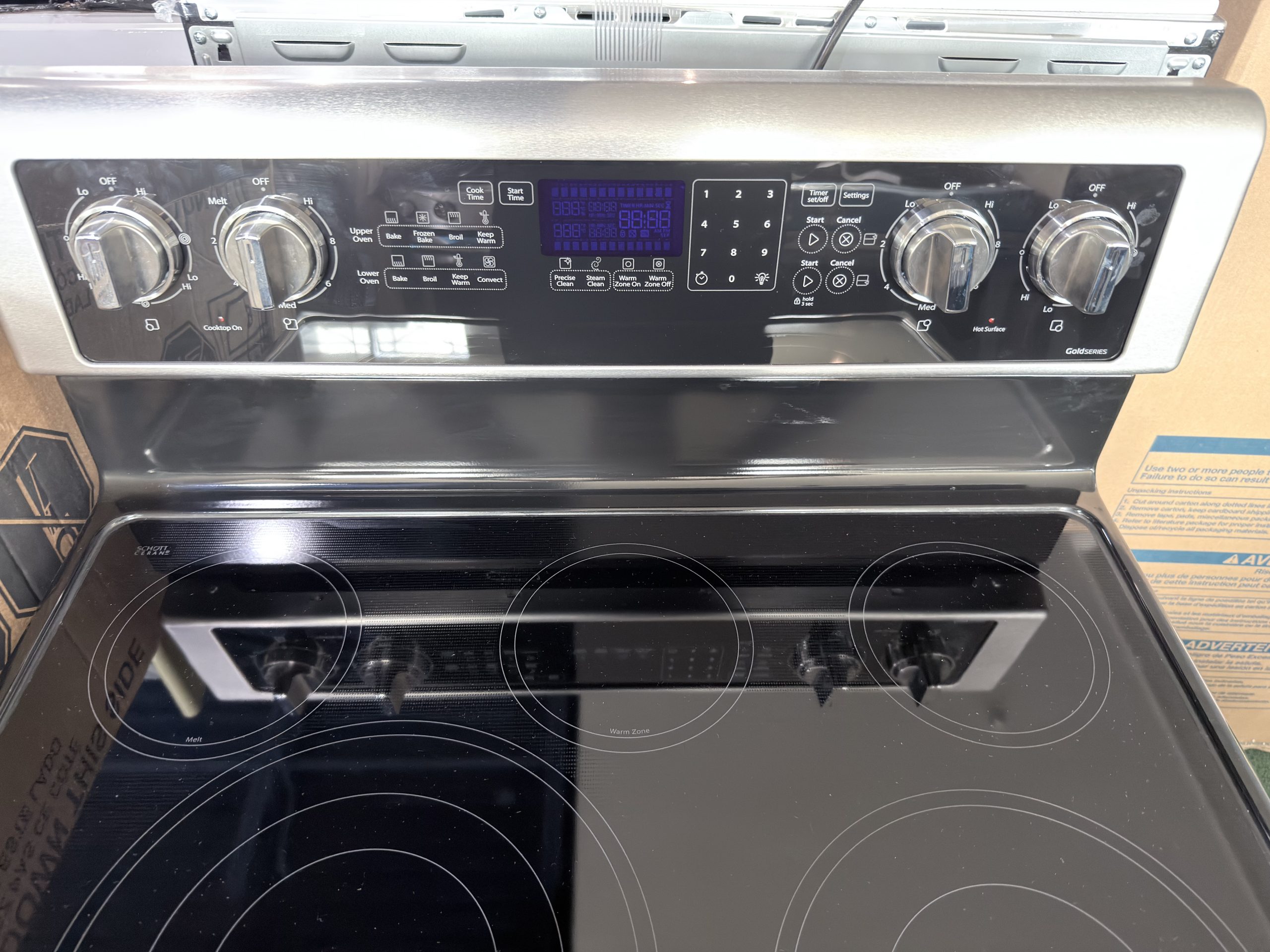 Whirlpool* 30-in Glass Top 5 burners Convection Oven Freestanding Double Oven Electric Range Stainless steel - Image 5