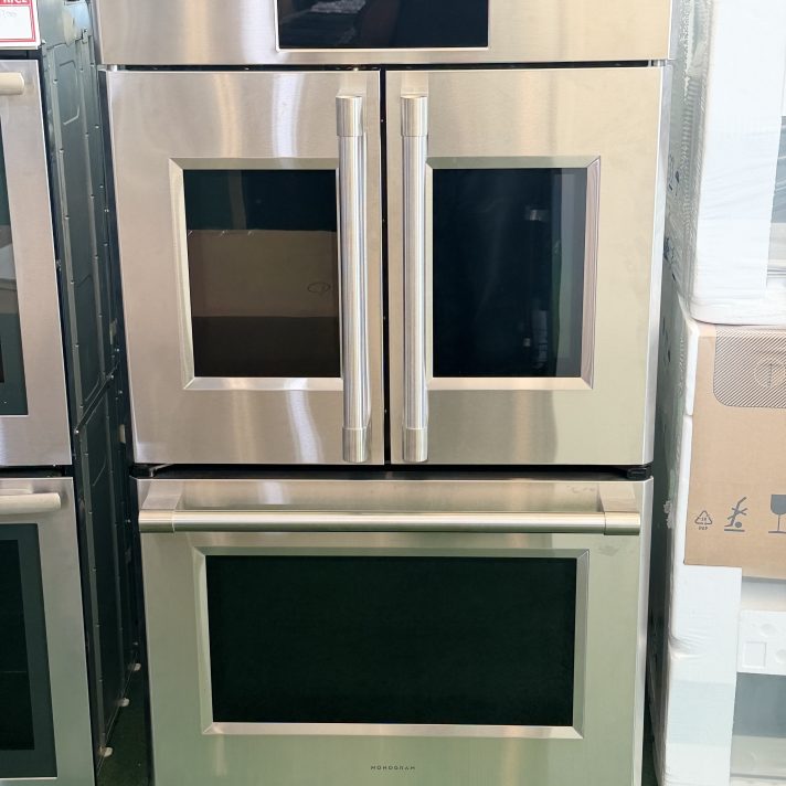 Monogram* French Door Statement Collection 30" Built-In Double Electric Convection Wall Oven- Stainless Steel
