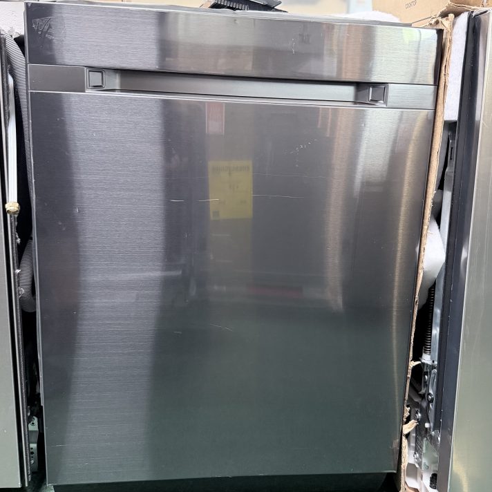 Samsung* Top Control Dishwasher With Waterwall Technology: Black Stainless Steel