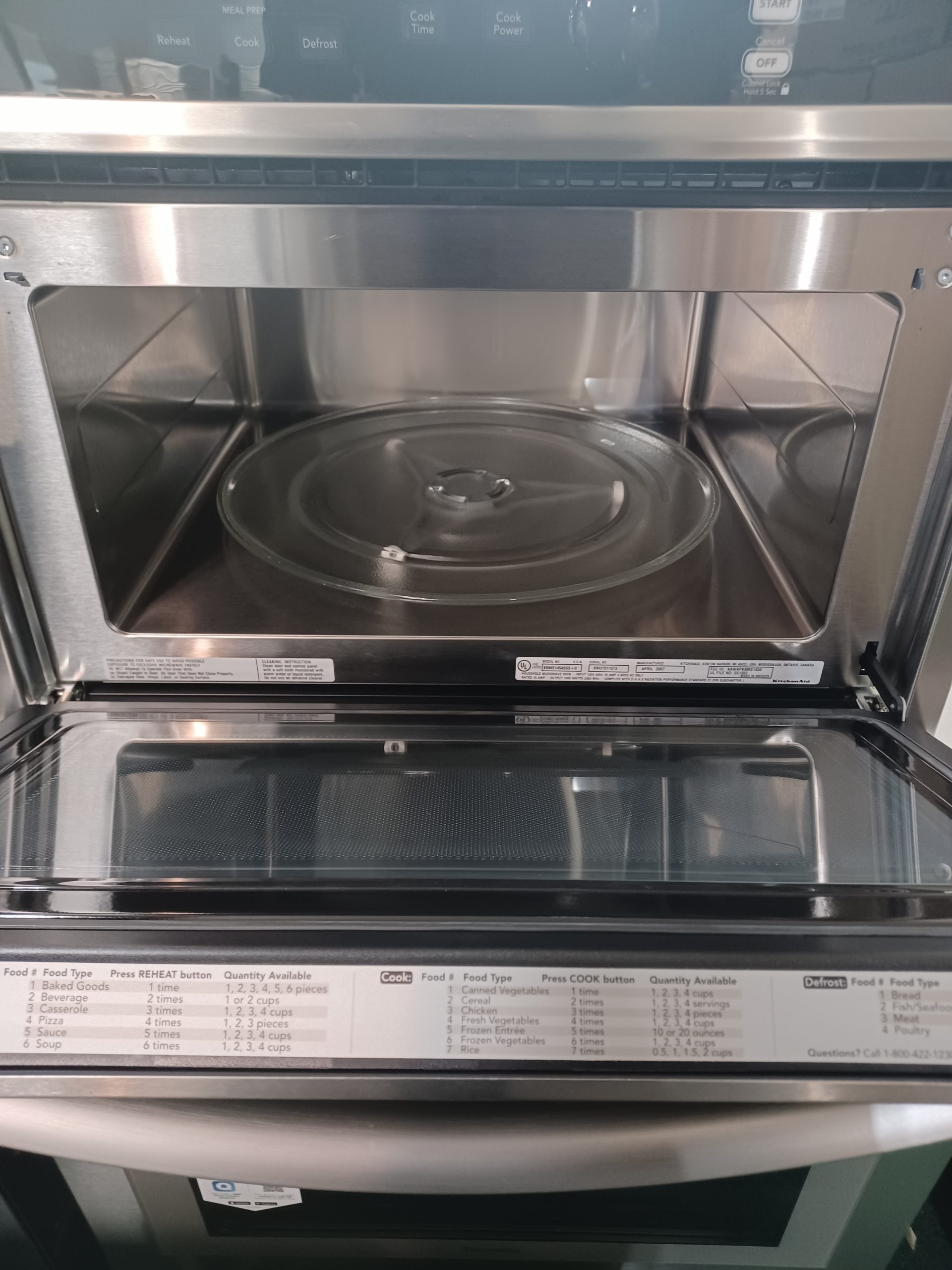 KitchenAid* 24'' Built-in Microwave Oven Electronic Touch Pad: Stainless Steel - Image 2