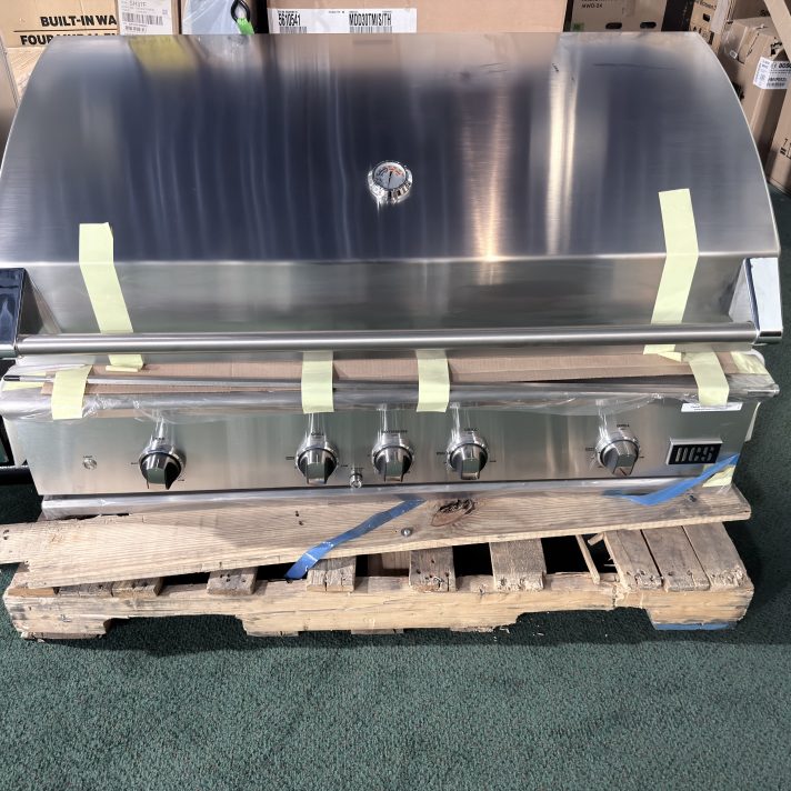 DCS* Series 9 48" Series 9 Grill Rotisserie and Charcoal, Natural Gas