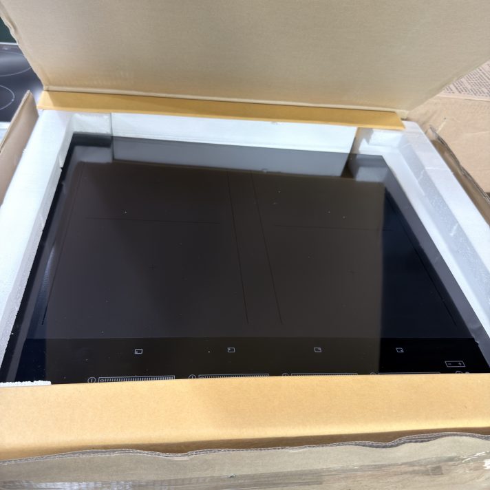 Fisher & Paykel* Series 7 24" Series 7 4 Zone Induction Cooktop