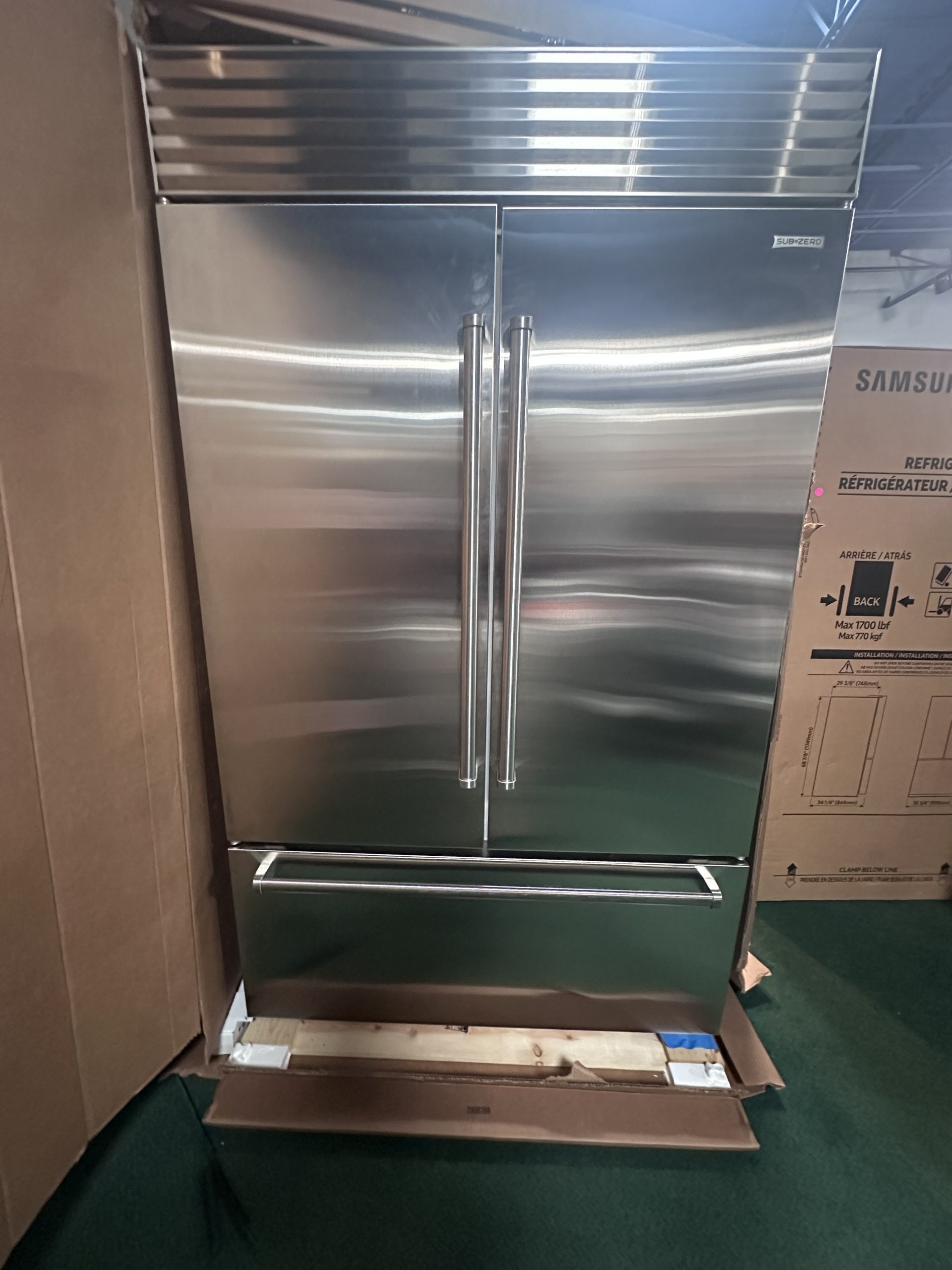 Sub zero* 48" Classic French Door Refrigerator/Freezer with Internal Dispenser - Stainless steel