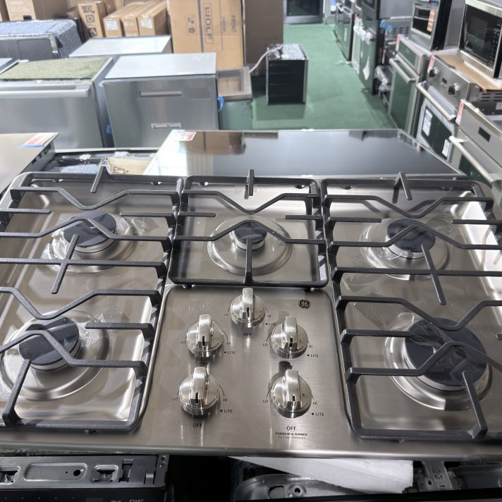 GE* 36" Built-In Gas Cooktop with Dishwasher-Safe Grates