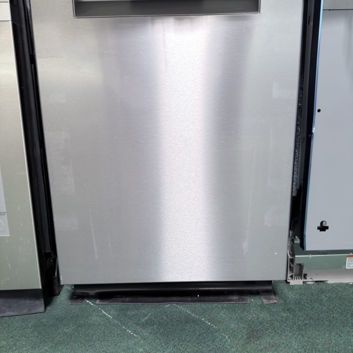 Bosch* 800 Series 24 " Top Control Smart Built-In Stainless Steel Tub Dishwasher with 3rd Rack and CrystalDry, 42 dBA - Stainless Steel