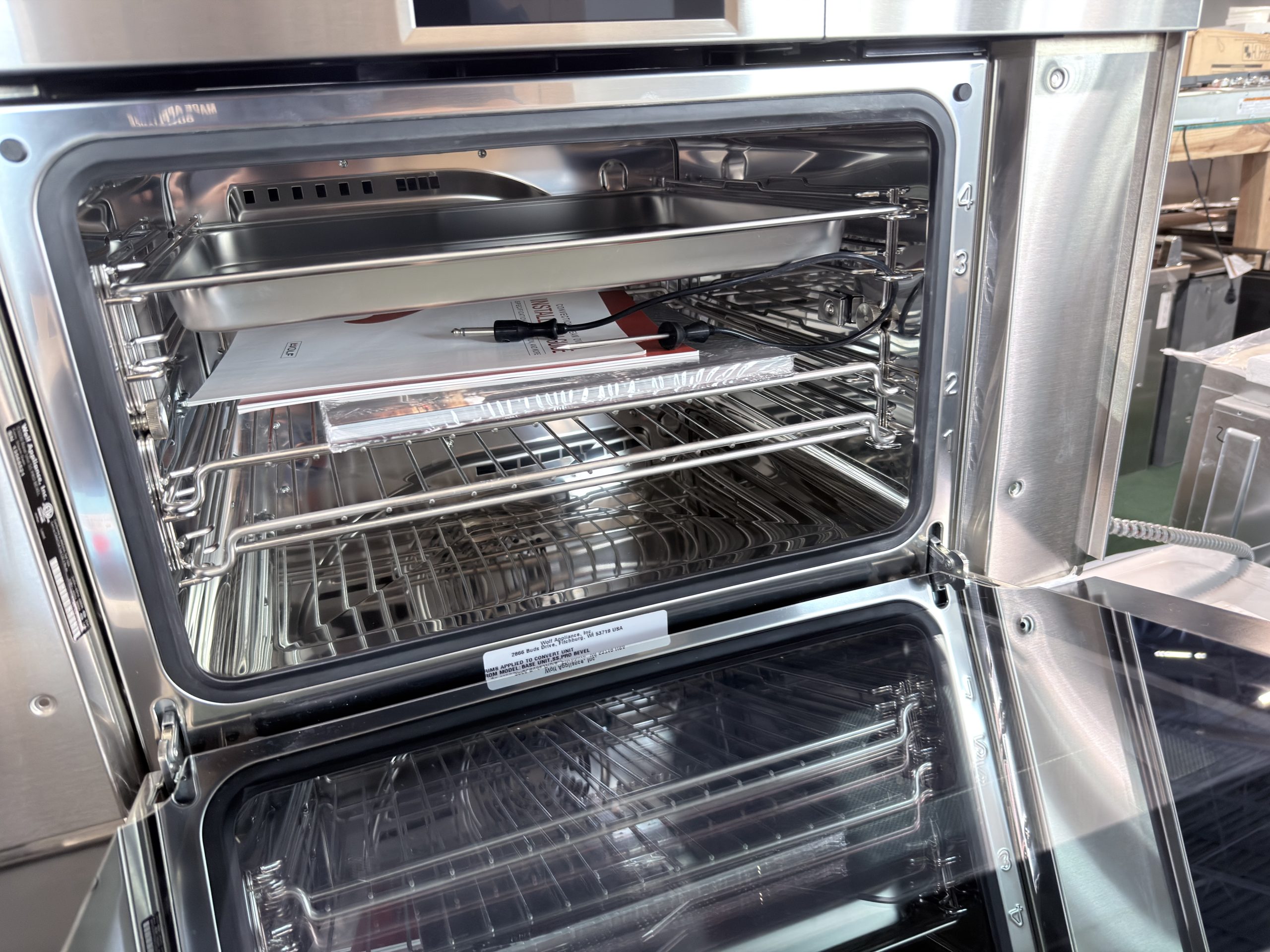 Wolf* 30 Inch Steam Oven with 1.8 cu. ft. Capacity, Convection, Temperature Probe: Stainless Steel, Professional - Image 2