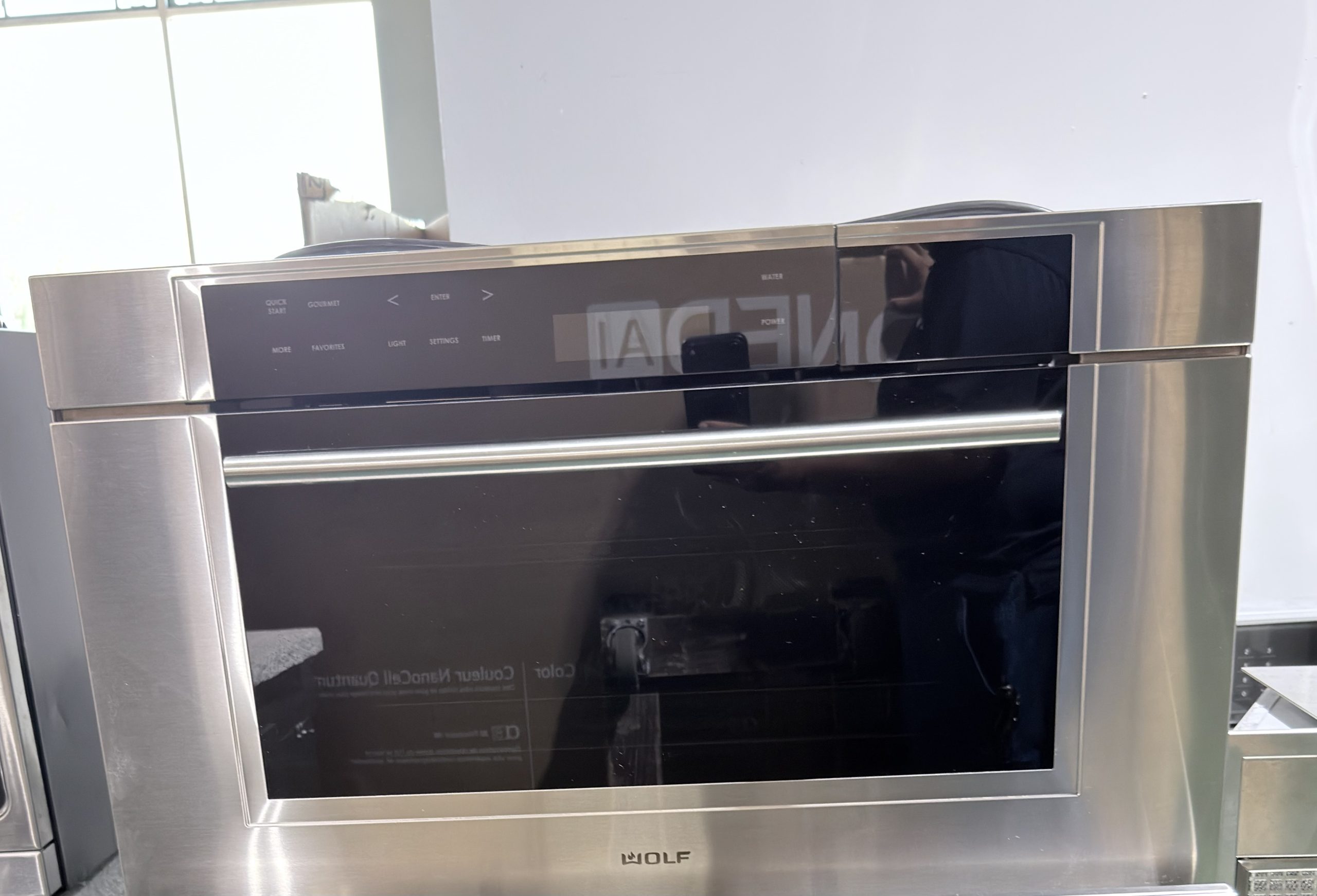 Wolf* 30 Inch Contemporary Speed Oven with 1.6 cu. ft. Capacity, Convection: Stainless Steel, Transitional Handle