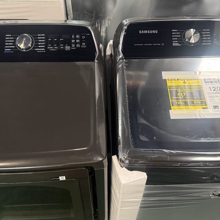 Samsung 27" Smart Electric 7.4 cuft Dryer and 28" Smart 5.4 cuft Top Load Washer