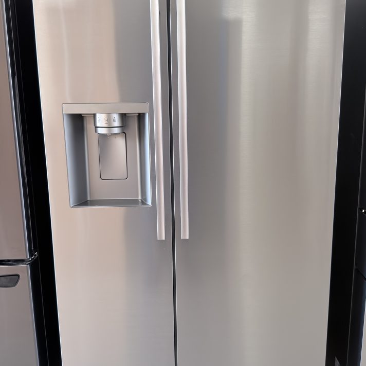 LG* Craft Ice 26.6-cu ft Standard-Depth 36-in Wide Side-by-Side Refrigerator Smart Compatible with Dual Ice Maker Printproof Stainless Steel ) ENERGY STAR Certified