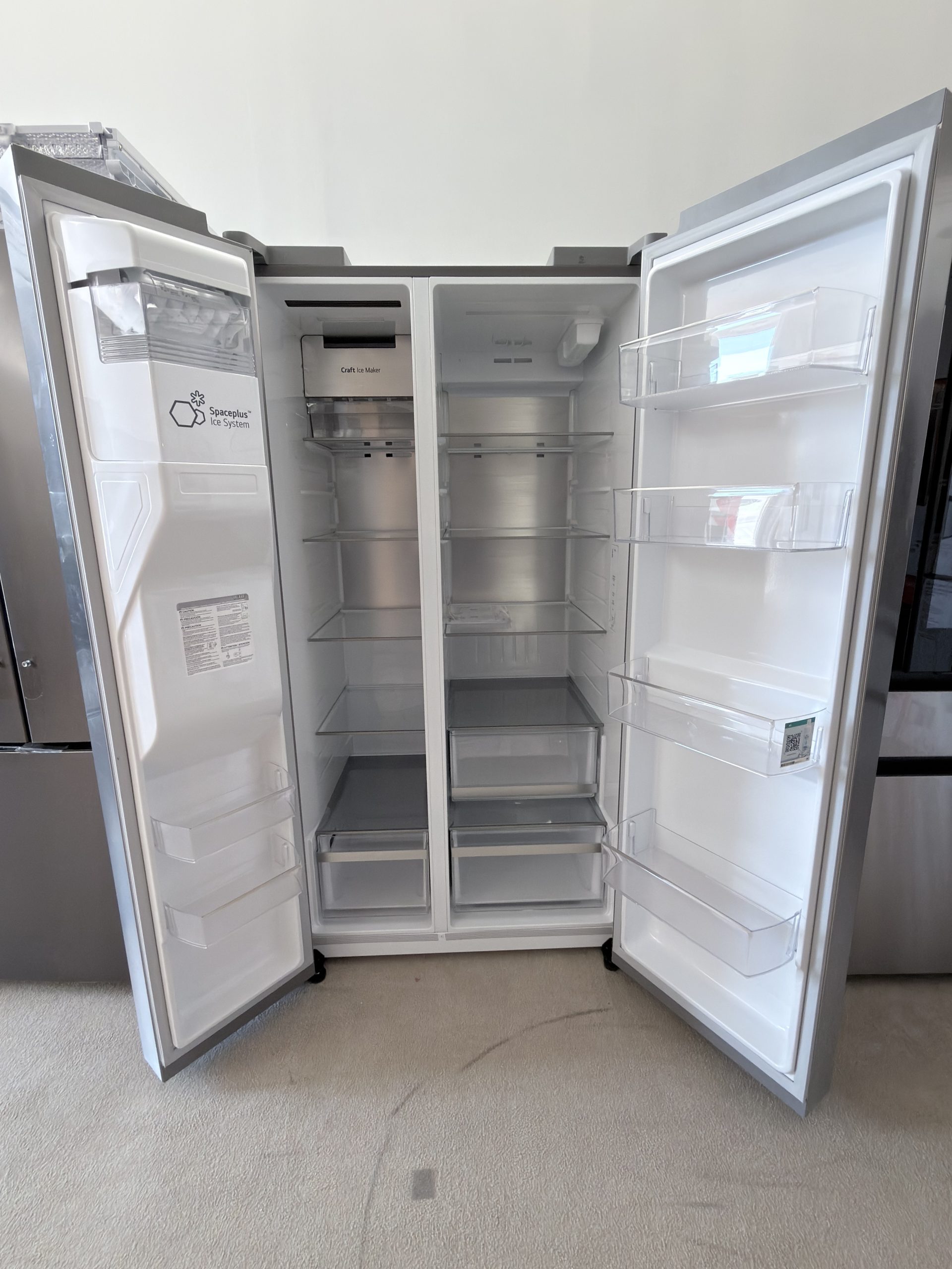 LG* Craft Ice 26.6-cu ft Standard-Depth 36-in Wide Side-by-Side Refrigerator Smart Compatible with Dual Ice Maker Printproof Stainless Steel ) ENERGY STAR Certified - Image 2