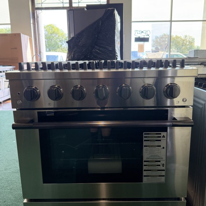 Hauslane* HausPro Range 36′′ Stainless Steel Pro-Style Gas Range with Black