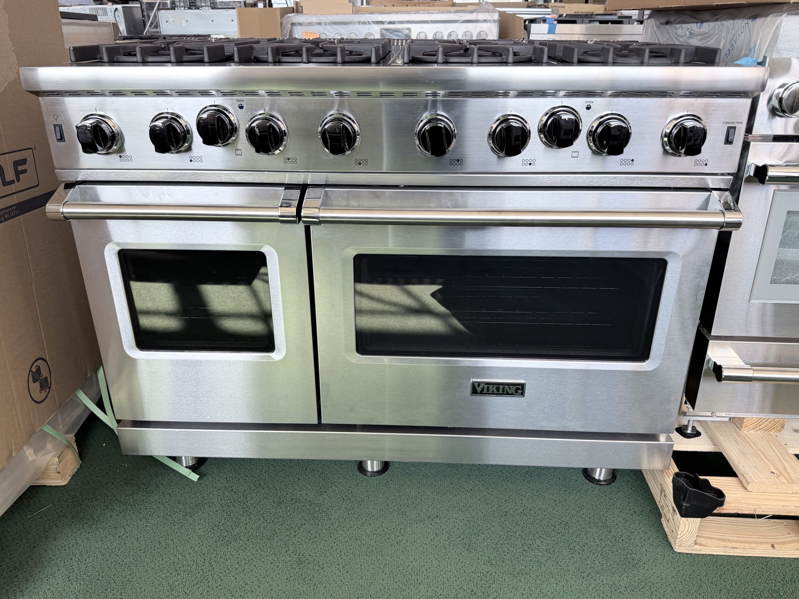 Viking* 5 Series 48" Stainless Steel Pro Style Range Liquid Propane