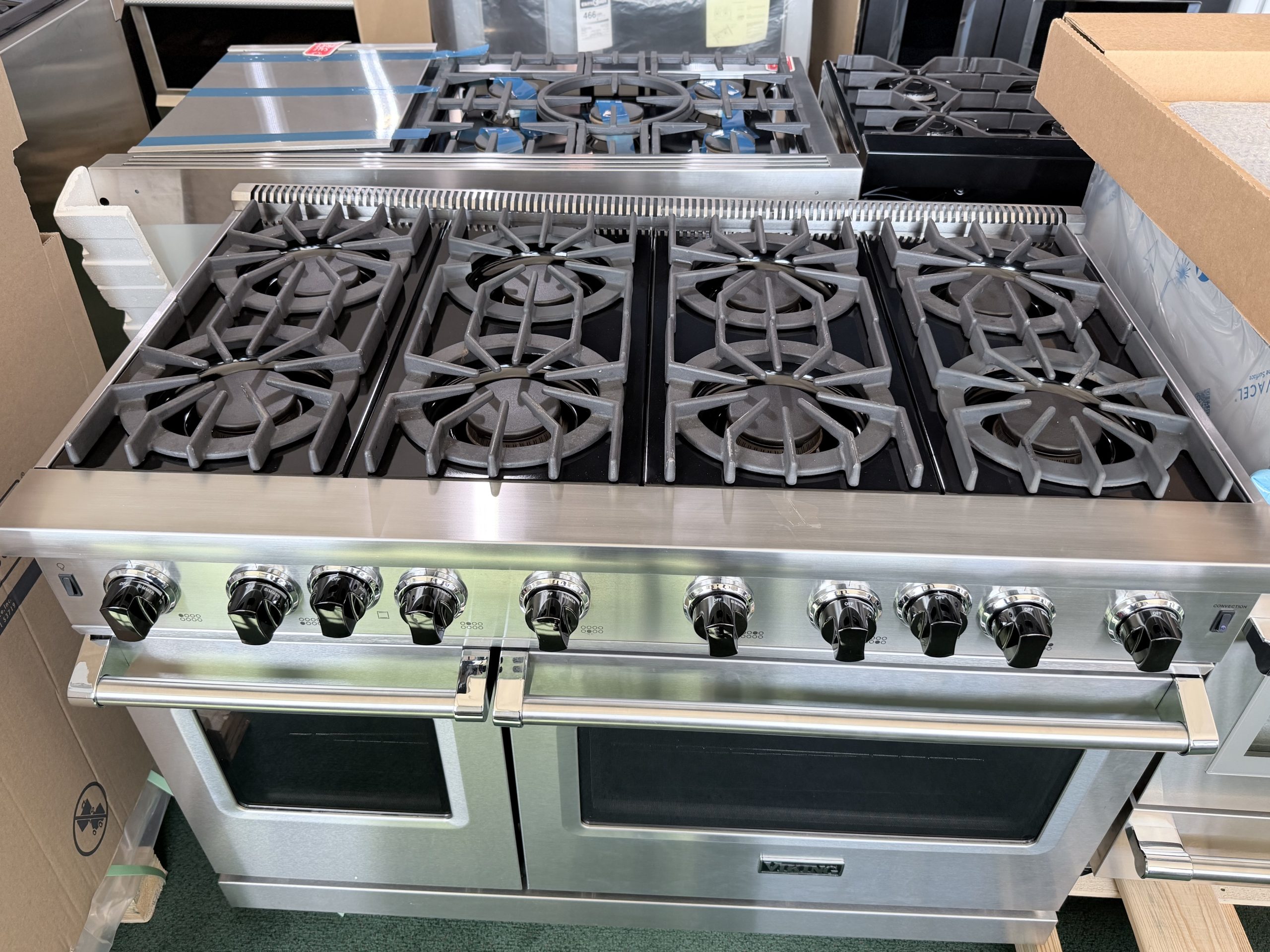 Viking* 5 Series 48" Stainless Steel Pro Style Range Liquid Propane - Image 2