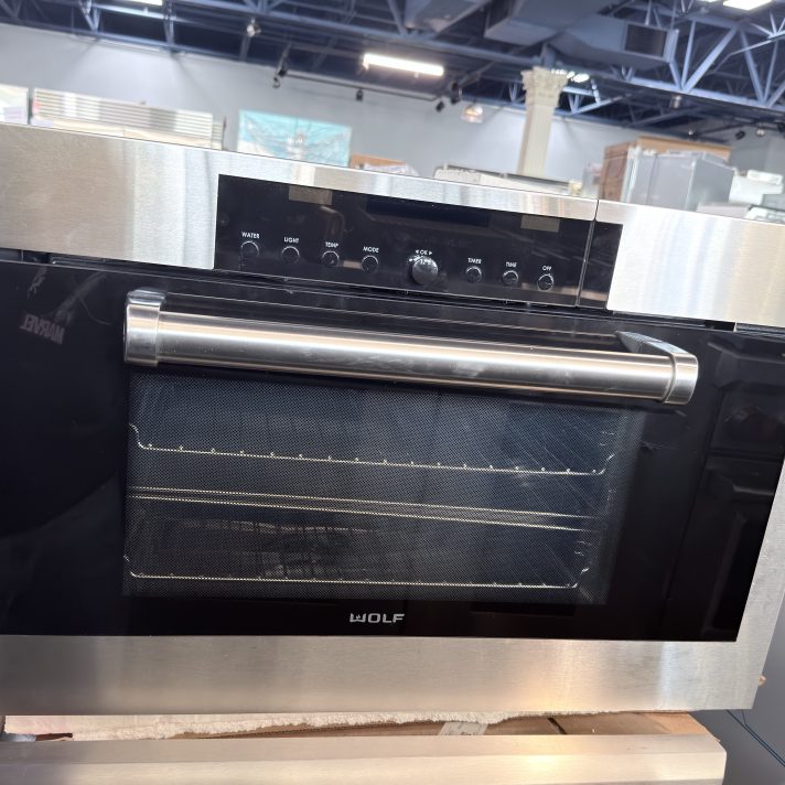 Wolf* 30" M SERIES CONTEMPORARY CONVECTION STEAM OVEN
