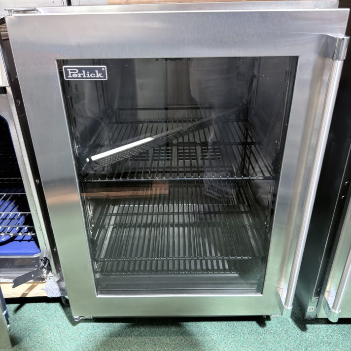 Perlick* 24'' W Built-In Beverage Cooler Stainless Steel-Glass, Left Hinge Door Swing.