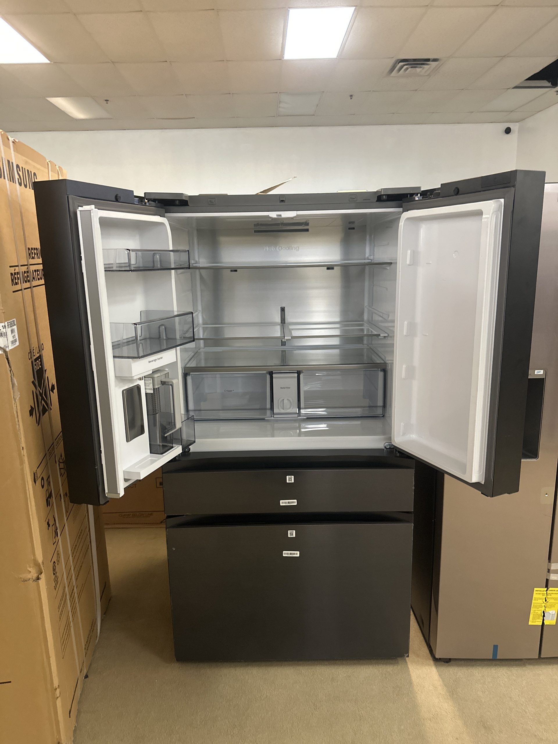 Samsung BESPOKE 36 Inch Smart 4-Door French Door Refrigerator - Image 2