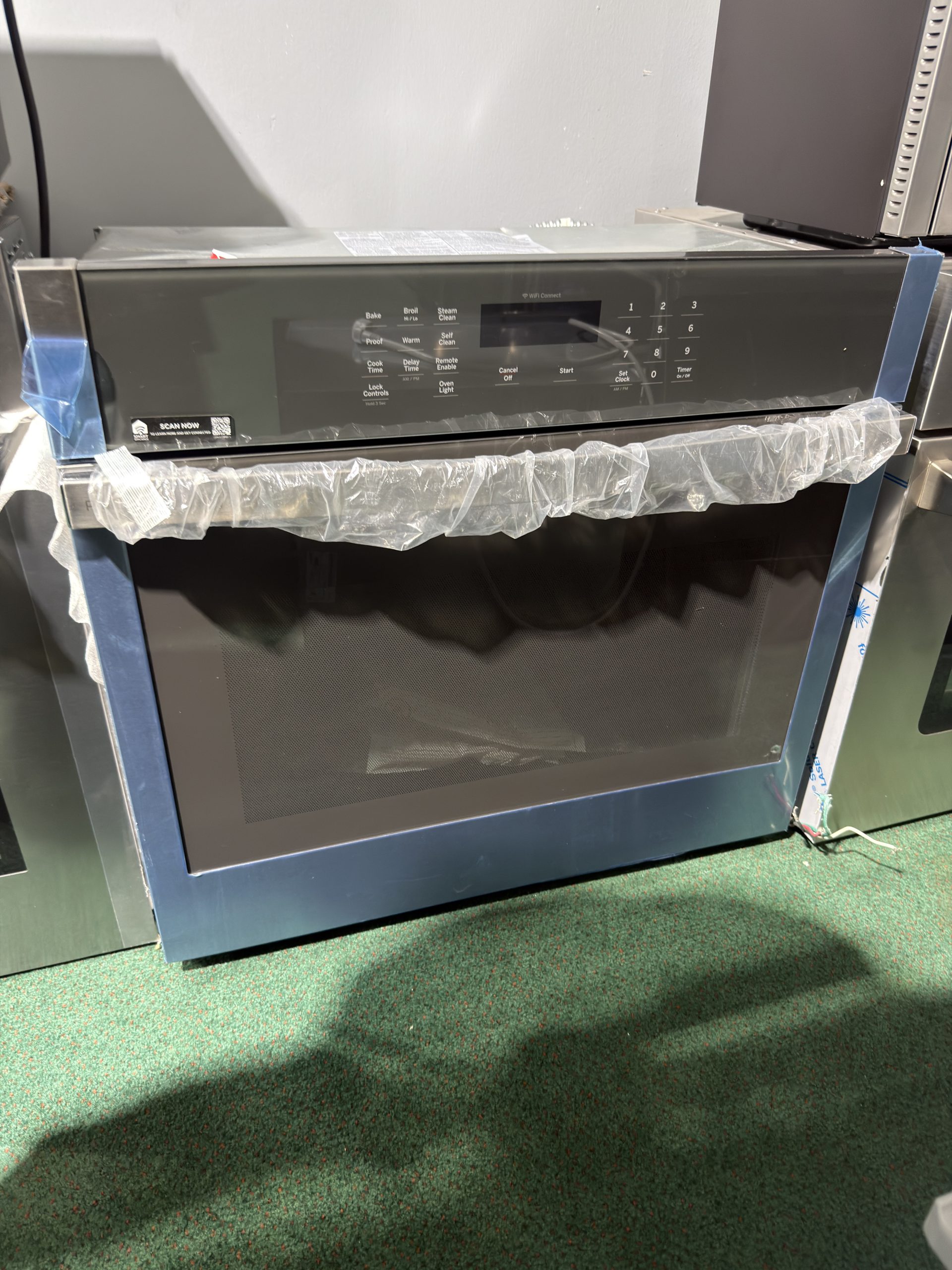 GE* 30" Smart Built-In Self-Clean Single Wall Oven Stainless Steel